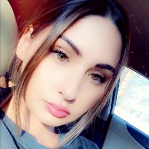 Meet your Posher, Julia r